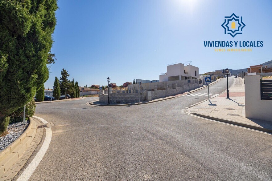Calle Veleta, Dílar, Granada à vendre - Photo de l’immeuble – Image 3 sur 21