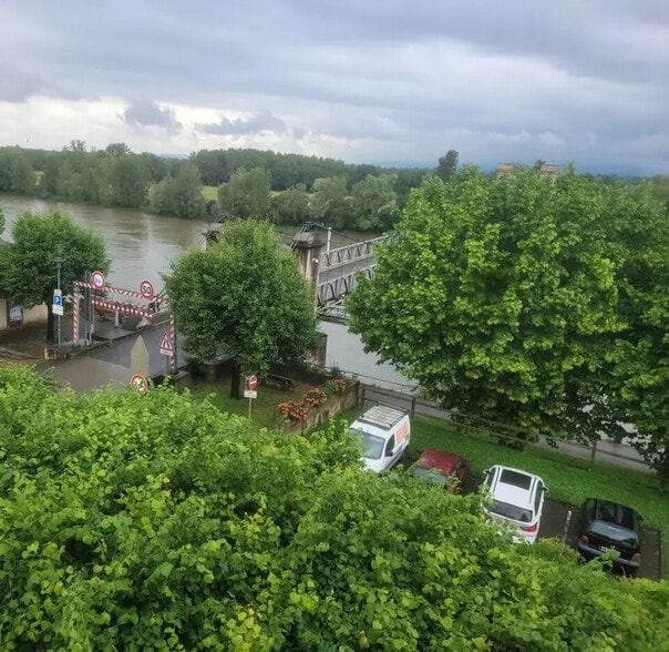 Local commercial dans Montmerle-sur-Saône à vendre - Photo de l’immeuble – Image 1 sur 14