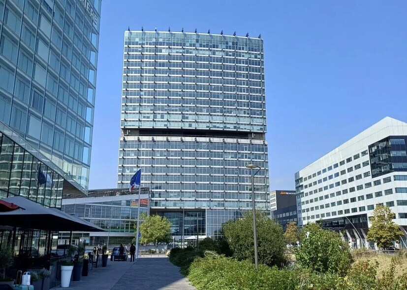 Bureau dans Lille à louer - Photo de l’immeuble – Image 1 sur 13