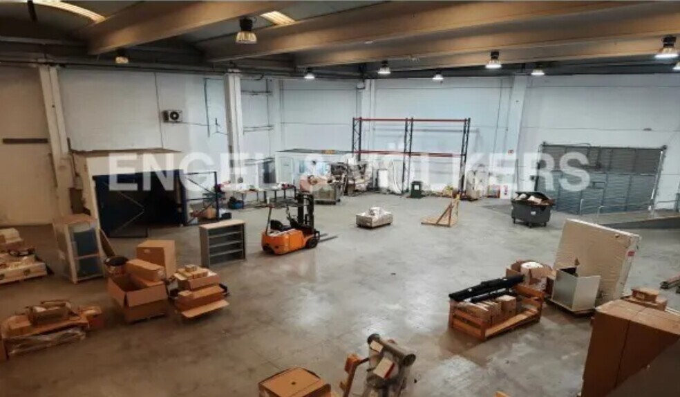 Industriel/Logistique dans Mataró, Barcelona à vendre - Photo de l’immeuble – Image 3 sur 3