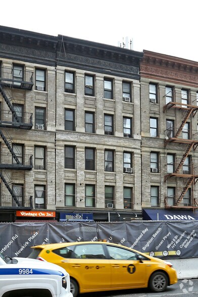 1750 Second Ave, New York, NY à vendre - Photo principale – Image 1 sur 23
