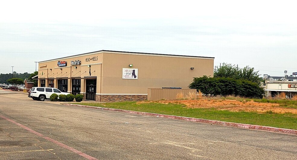1009 Wal St, Longview, TX à vendre - Photo de l’immeuble – Image 2 sur 2