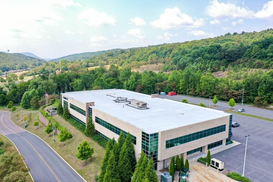 10 Commerce Dr, Cumberland, MD à vendre - Photo de l’immeuble – Image 2 sur 7