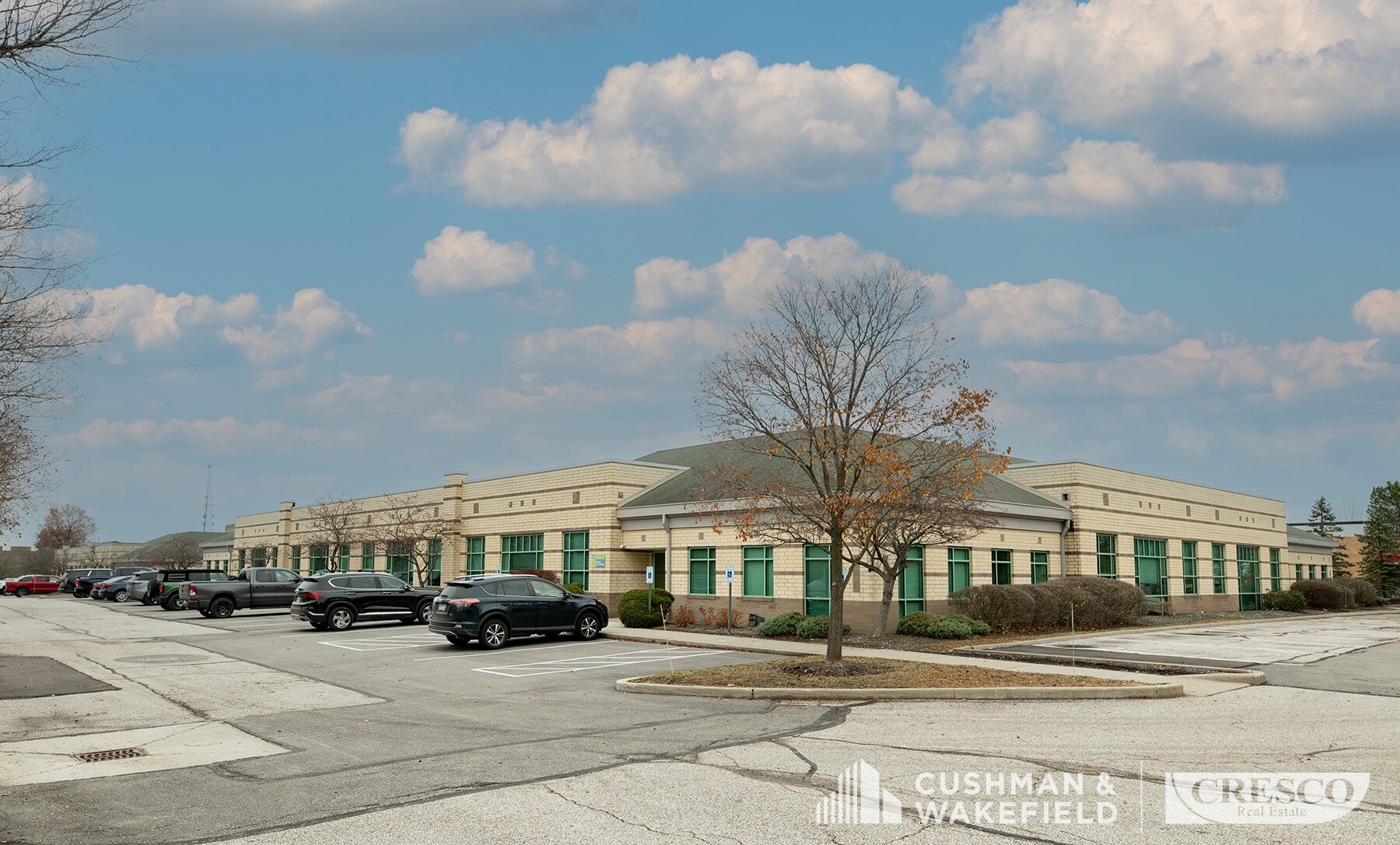 6880 W Snowville Rd, Brecksville, OH à louer Photo principale– Image 1 sur 4