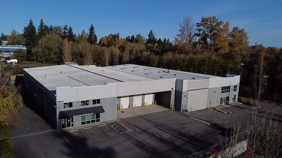 10910 Holly Dr, Everett, WA à louer - Photo principale – Image 1 sur 6