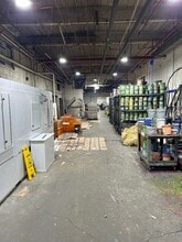 10 Dell Glen Ave, Lodi, NJ à louer Photo de l’immeuble– Image 2 sur 5