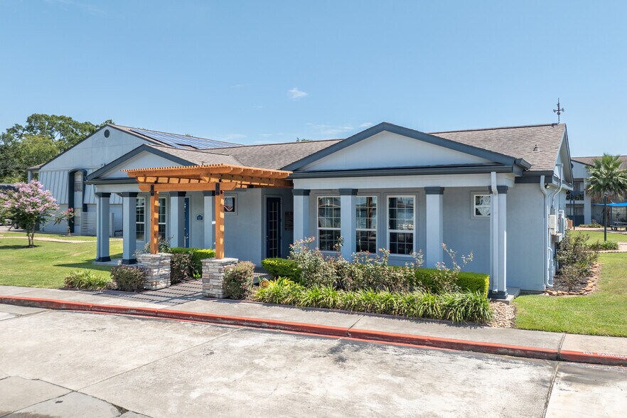 3802 Nasa Rd, Seabrook, TX à vendre - Photo de l’immeuble – Image 3 sur 14