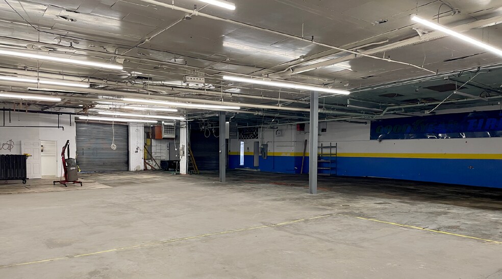 4301 39th St, Long Island City, NY à vendre - Photo intérieure – Image 2 sur 3