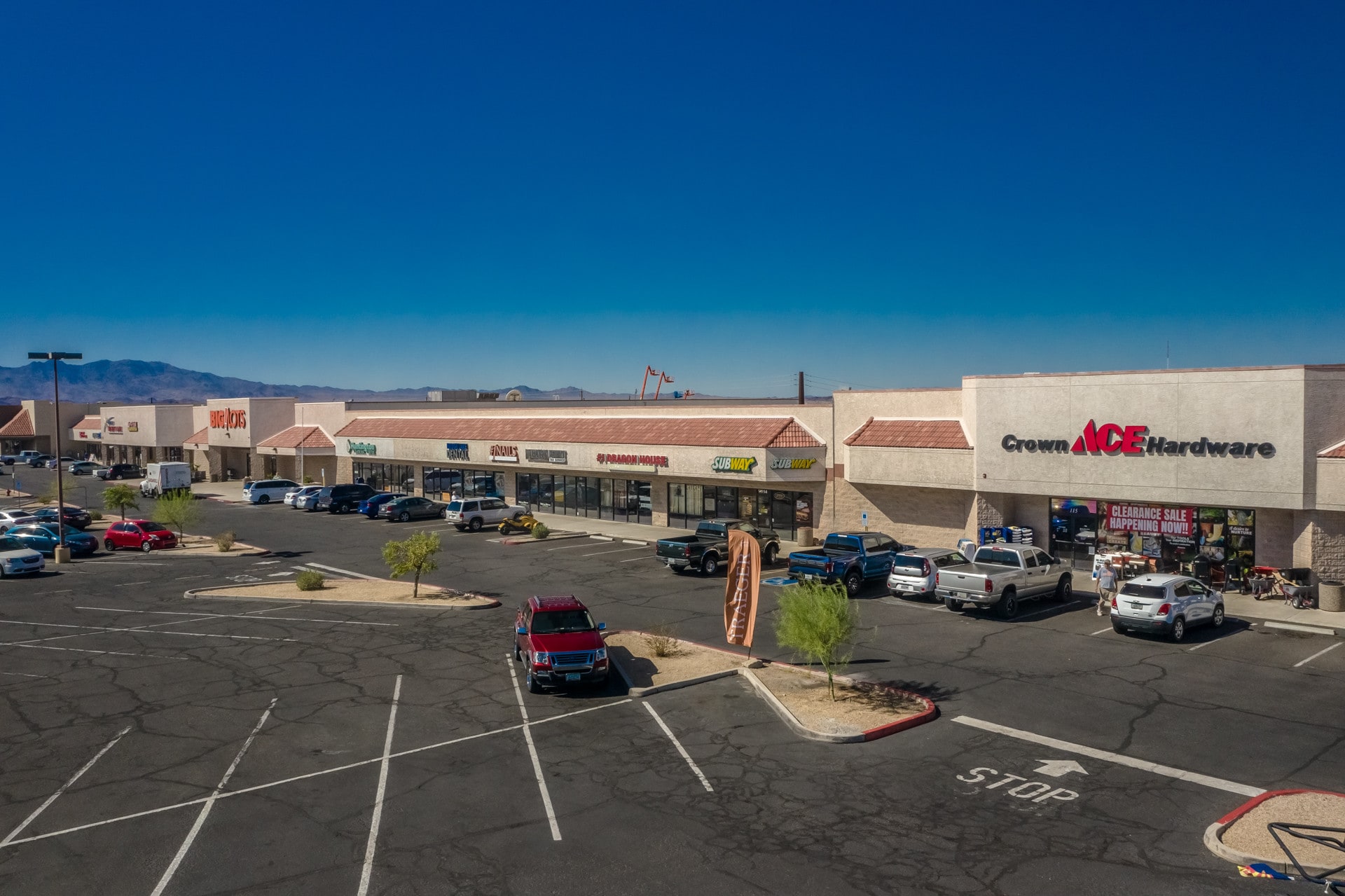 1799 Kiowa Ave N, Lake Havasu City, AZ à louer Photo principale– Image 1 sur 7