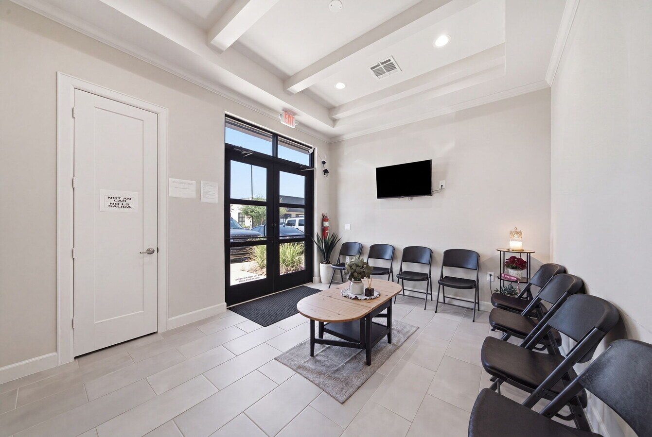 8118 Fry Rd, Cypress, TX 77433 - Lot 902 - - Photo intérieure - Image 2 of 13