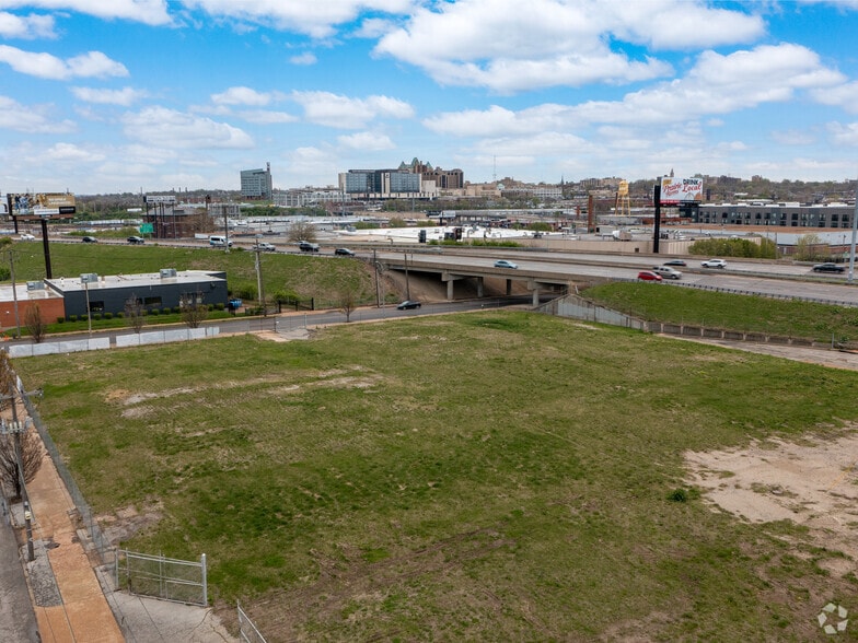 4112 Clayton Ave, Saint Louis, MO à louer - Photo principale – Image 1 sur 9
