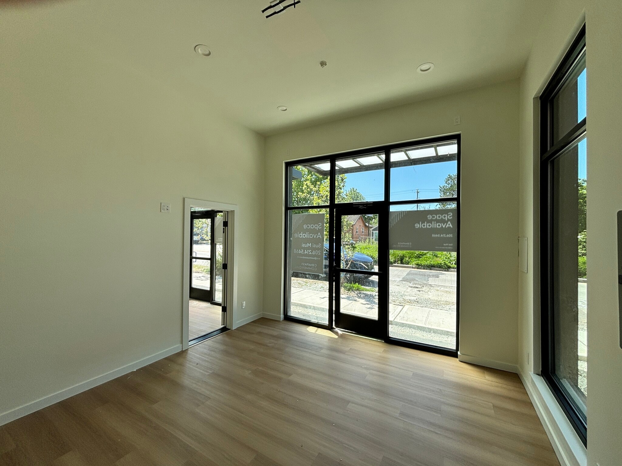 5216 Delridge Way SW, Seattle, WA à louer Photo de l’immeuble– Image 1 sur 8