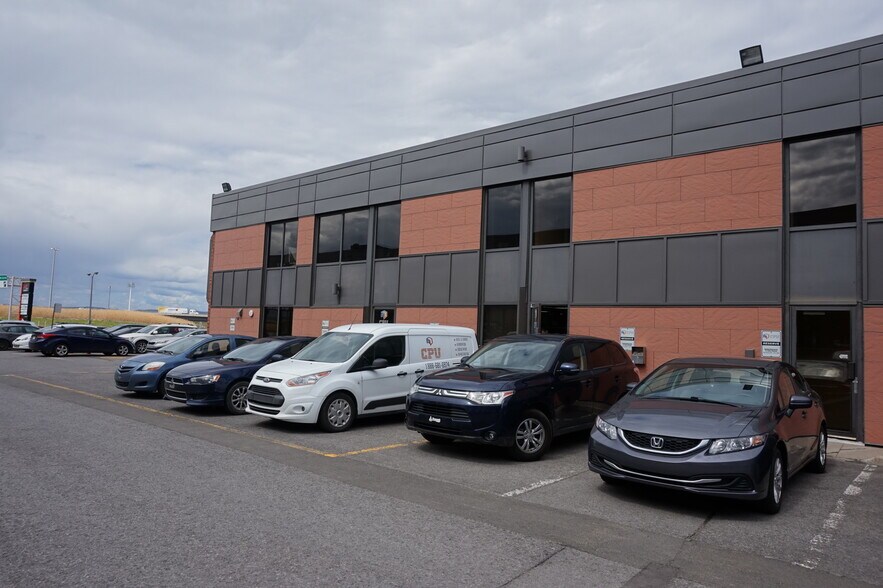 2323 Boul du Versant-Nord, Québec, QC à louer - Photo de l’immeuble – Image 3 sur 4