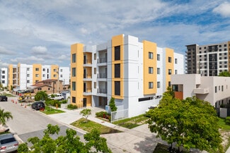 Plus de détails pour 909 E 24th St, Hialeah, FL - Logement à vendre