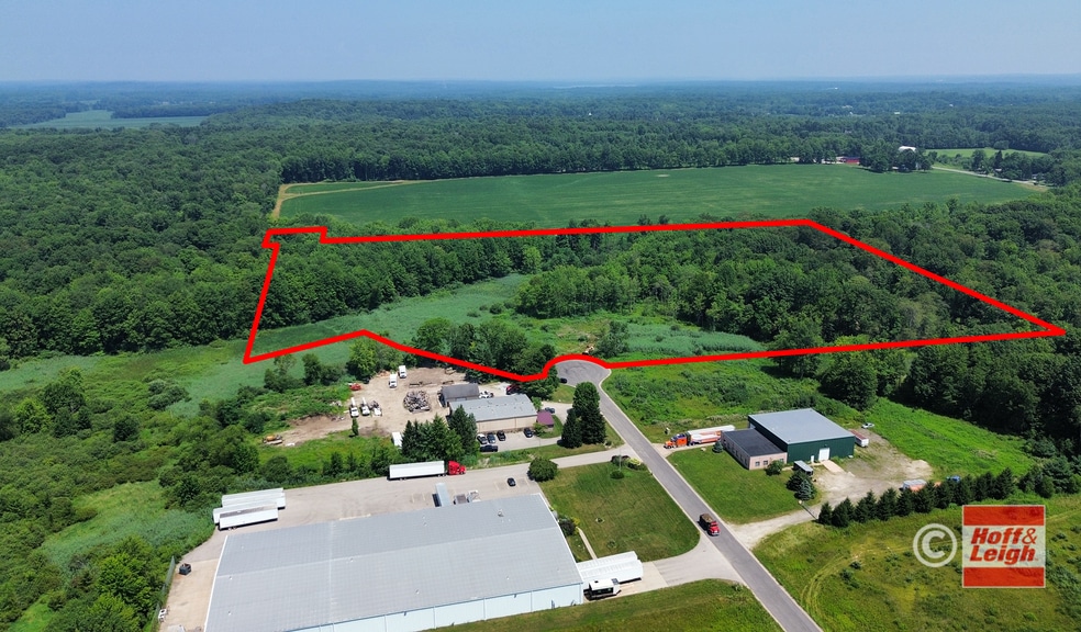 Timber Point Trail, Mantua, OH à vendre - Photo principale – Image 2 sur 7
