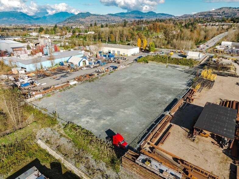 3115-3129 Turner St, Abbotsford, BC à louer - Photo de l’immeuble – Image 1 sur 4