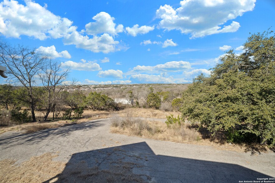 8060 Prue Rd, San Antonio, TX à vendre - Photo de l’immeuble – Image 3 sur 7