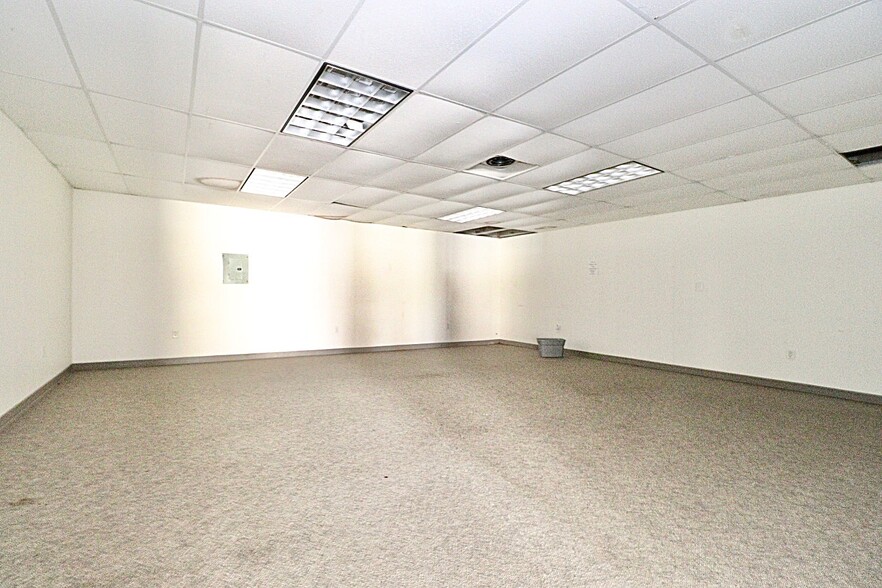 1450 W Marion Ave, Lake Park, GA à louer - Photo de l’immeuble – Image 3 sur 15