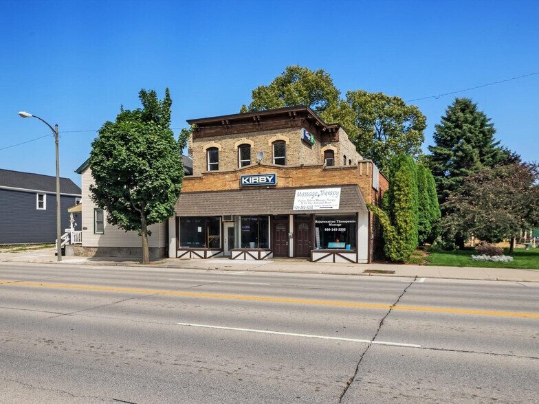 1410 Washington St, Manitowoc, WI à vendre - Photo de l’immeuble – Image 3 sur 21