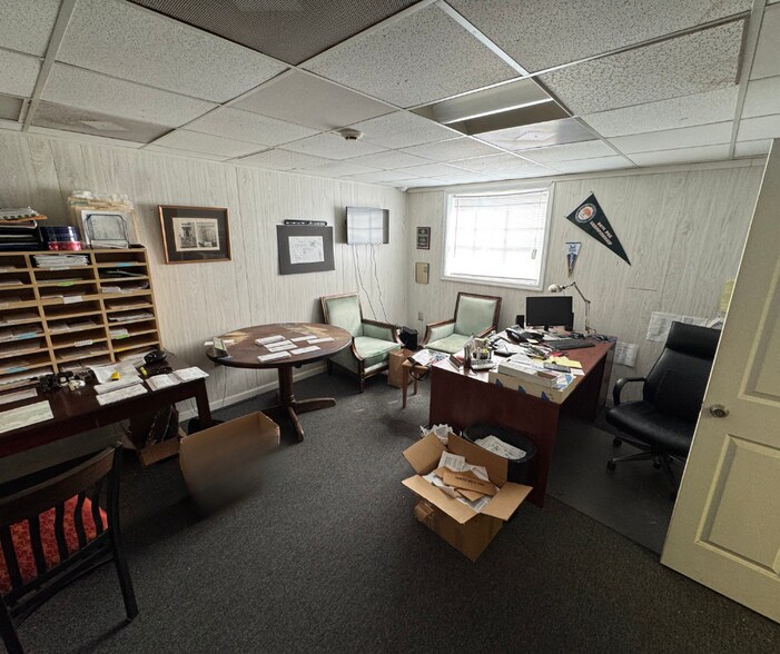 4767 Rivers Ave, Charleston, SC à louer - Photo de l’immeuble – Image 3 sur 18