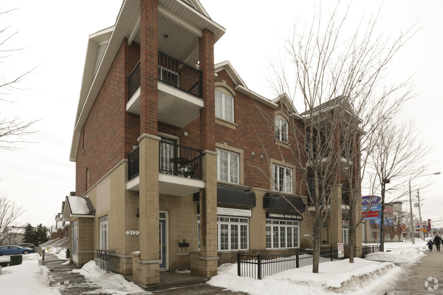 2128-2130 Montreal Rd, Ottawa, ON à louer - Photo de l’immeuble – Image 3 sur 13
