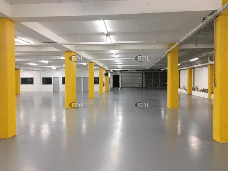 Local d’activités dans Créteil à louer - Photo intérieure – Image 3 sur 5