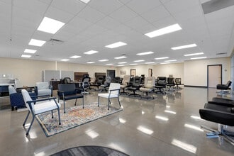 5100 Jeff Commerce Dr, Louisville, KY à louer Photo intérieure– Image 2 sur 12