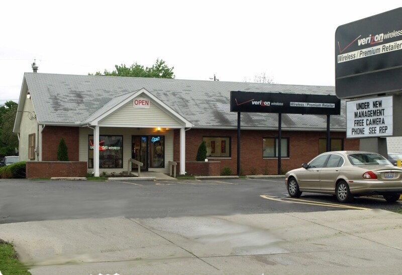 4460 Kenny Rd, Columbus, OH à vendre - Photo de l’immeuble – Image 2 sur 5