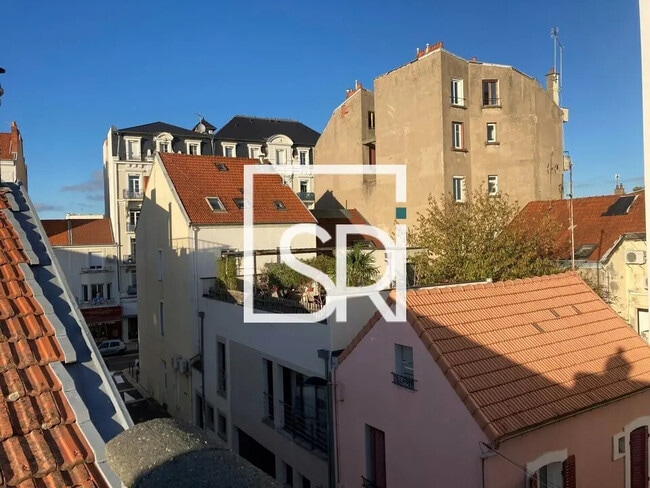 Plus de détails pour 56 Rue De Paris, Vichy - Local commercial à vendre
