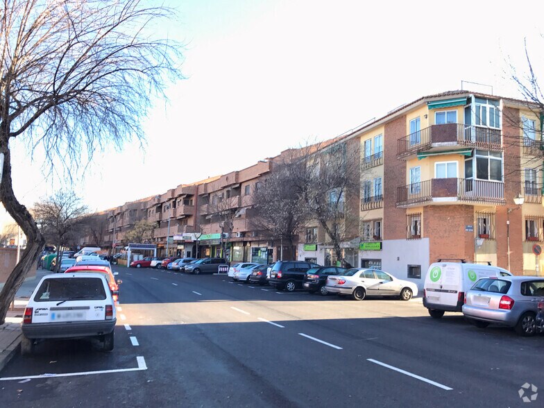 Local commercial dans Villaviciosa de Odón, Madrid à vendre - Photo de l’immeuble – Image 2 sur 2