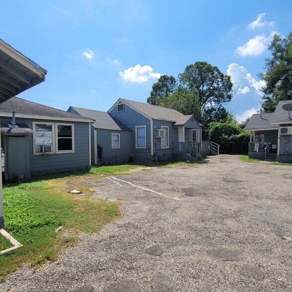 13928 Bandera St, Houston, TX à vendre - Photo de l’immeuble – Image 3 sur 28