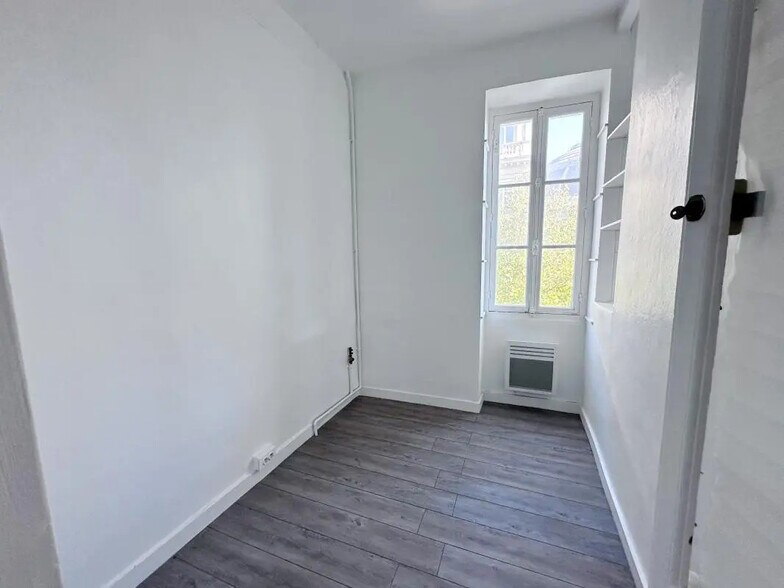 Bureau dans Paris à louer - Photo de l’immeuble – Image 3 sur 4