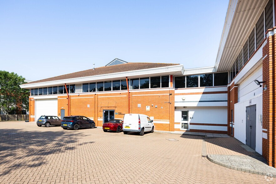 Crockford Ln, Chineham à louer - Photo de l’immeuble – Image 3 sur 3