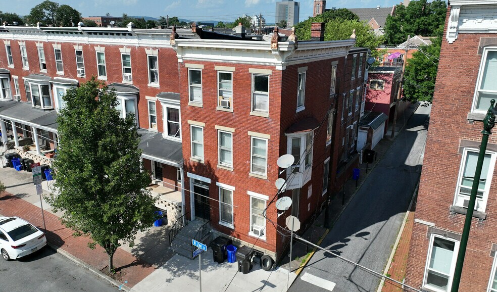 Harrisburg Multifamily Portfolio portefeuille de 4 biens à vendre sur LoopNet.fr - Photo de l’immeuble – Image 2 sur 4