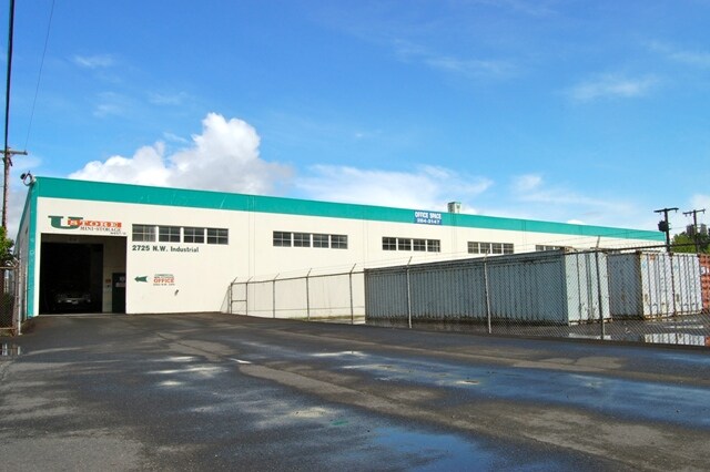 2725-2727 NW Industrial St, Portland, OR à louer - Photo de l’immeuble – Image 1 sur 2