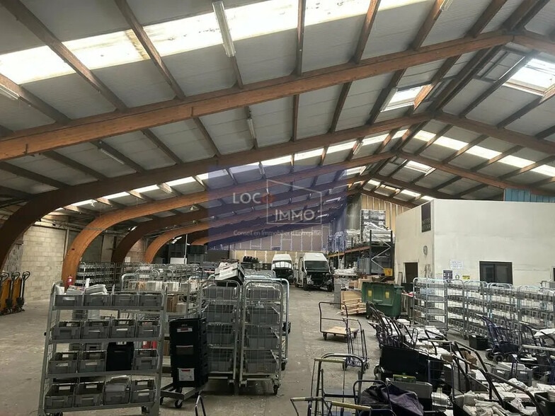 Local d’activités dans Gradignan à louer - Photo intérieure – Image 2 sur 9