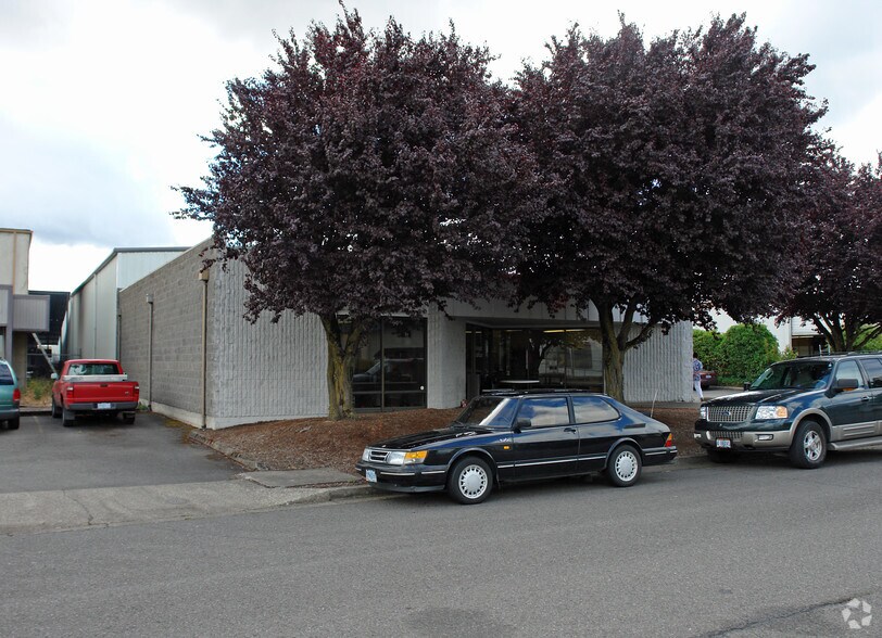65 Grimes St, Eugene, OR à louer - Photo de l’immeuble – Image 2 sur 3