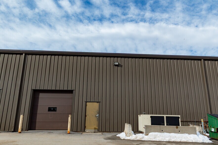 385 Rodman Rd, Auburn, ME à louer - Photo de l’immeuble – Image 2 sur 5