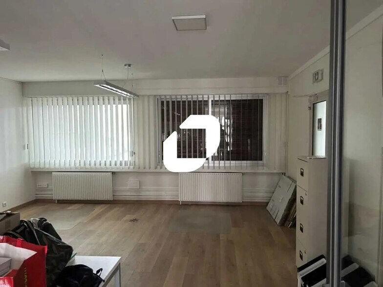 Bureau dans Chevilly-Larue à louer - Photo de l’immeuble – Image 3 sur 9