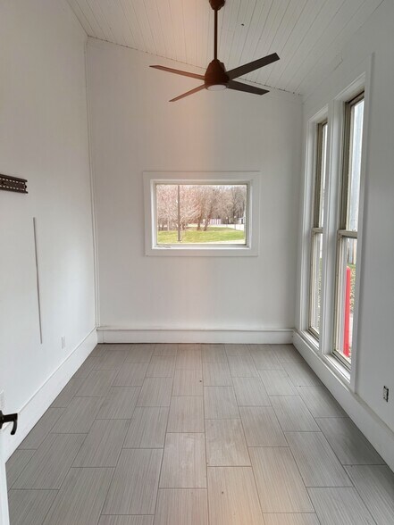 115 Hemlock St, Big Rapids, MI à vendre - Photo de l’immeuble – Image 2 sur 7