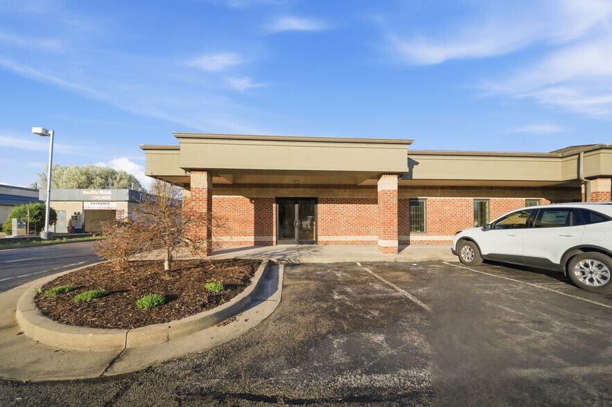 3400 New Hartford Rd, Owensboro, KY à louer - Photo de l’immeuble – Image 1 sur 8