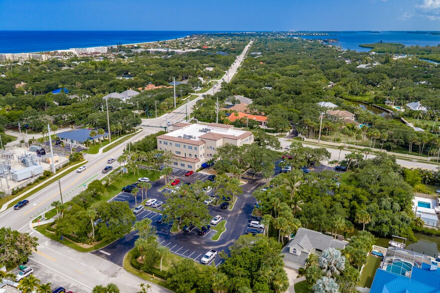 1701 Highway A1A, Vero Beach, FL à louer - Photo de l’immeuble – Image 2 sur 18