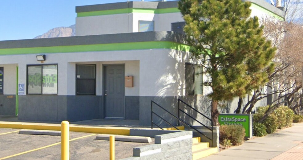 6801 Palomas NE, Albuquerque, NM à louer - Photo principale – Image 1 sur 1