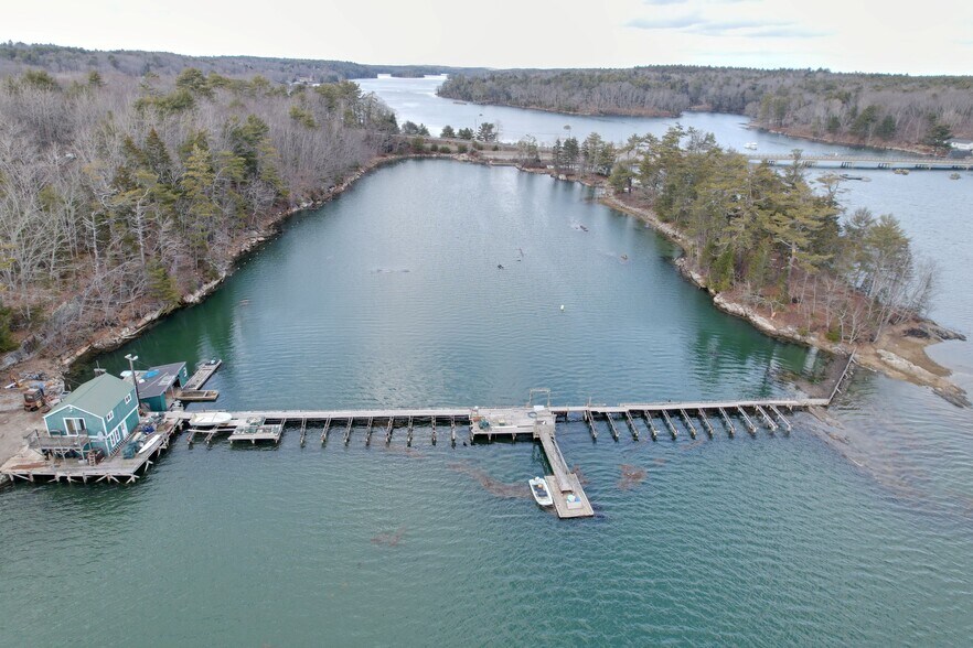37 Knickerkane Rd, Boothbay, ME à vendre - Photo de l’immeuble – Image 3 sur 8