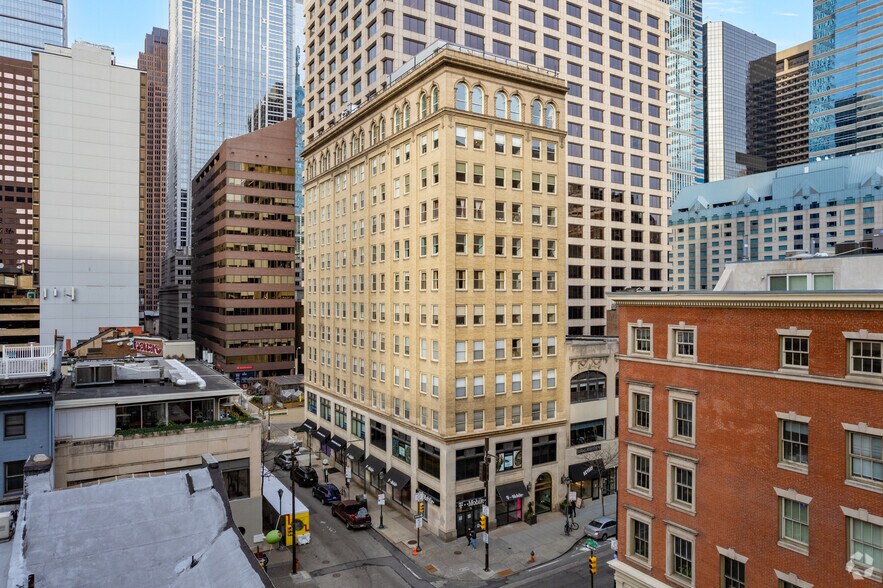 1737-1739 Chestnut St, Philadelphia, PA à louer - Photo de l’immeuble – Image 1 sur 32