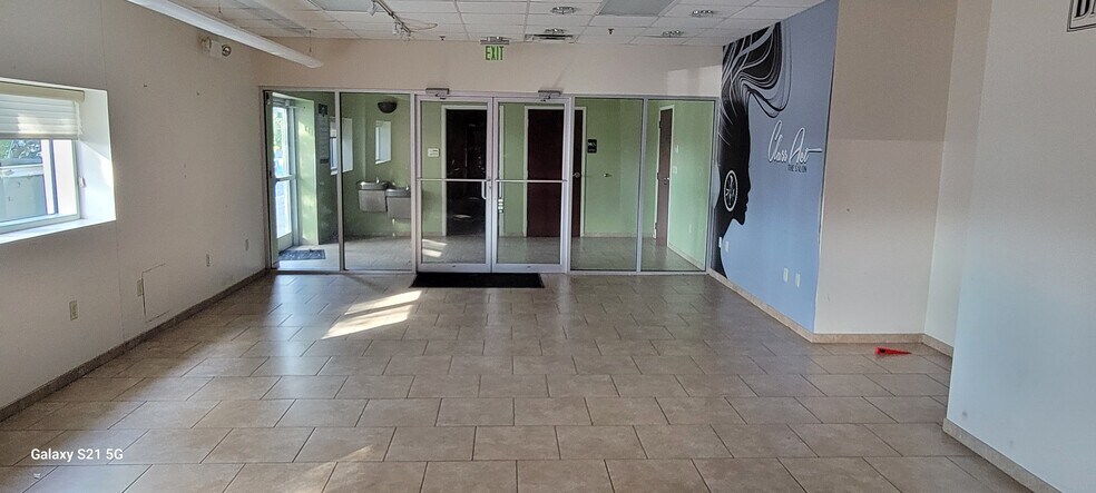 1189-1199 S Woodland Blvd, Deland, FL à louer - Photo intérieure – Image 2 sur 5