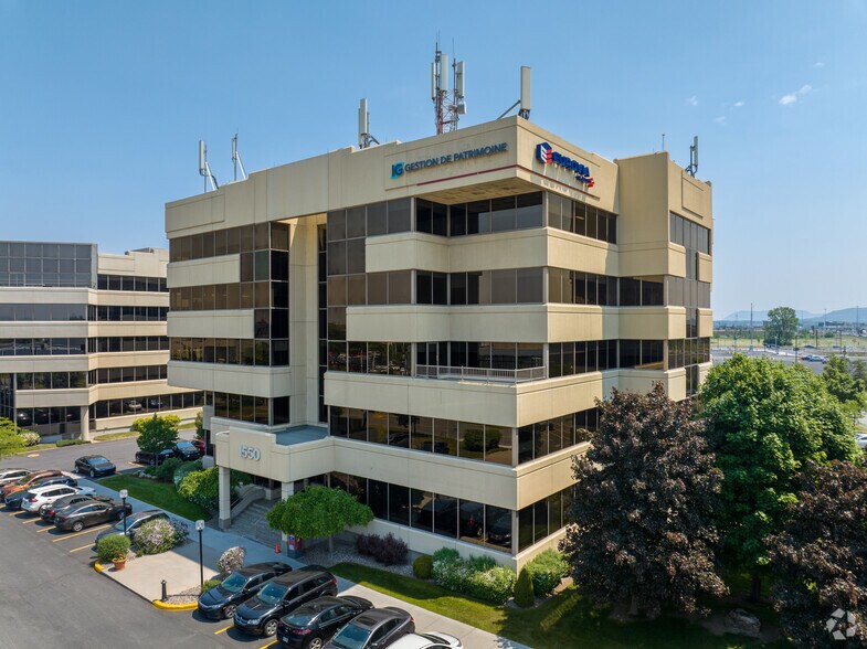 1570 Rue Ampère, Boucherville, QC à louer - Photo de l’immeuble – Image 3 sur 7
