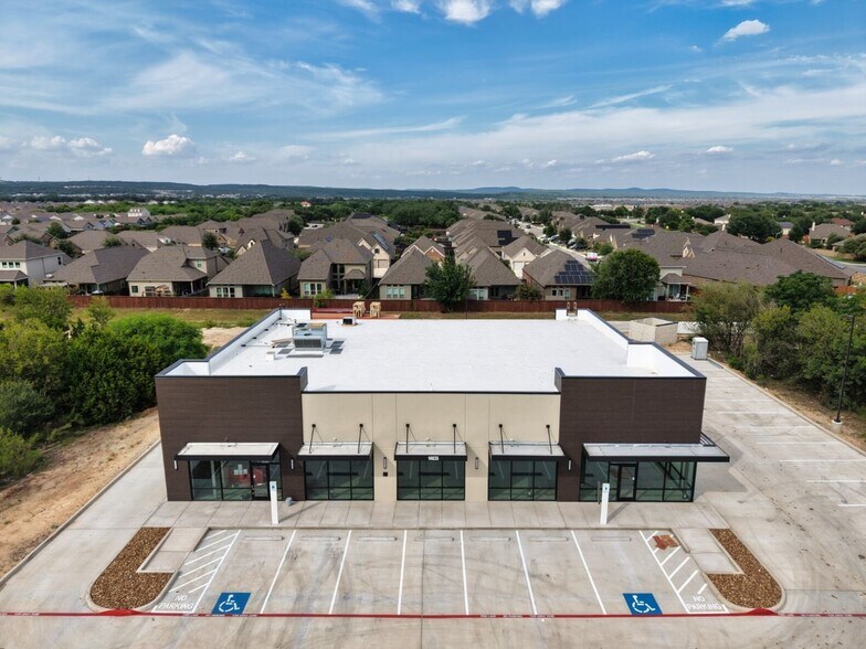 14835 Culebra rd, San Antonio, TX à louer - Photo de l’immeuble – Image 3 sur 5