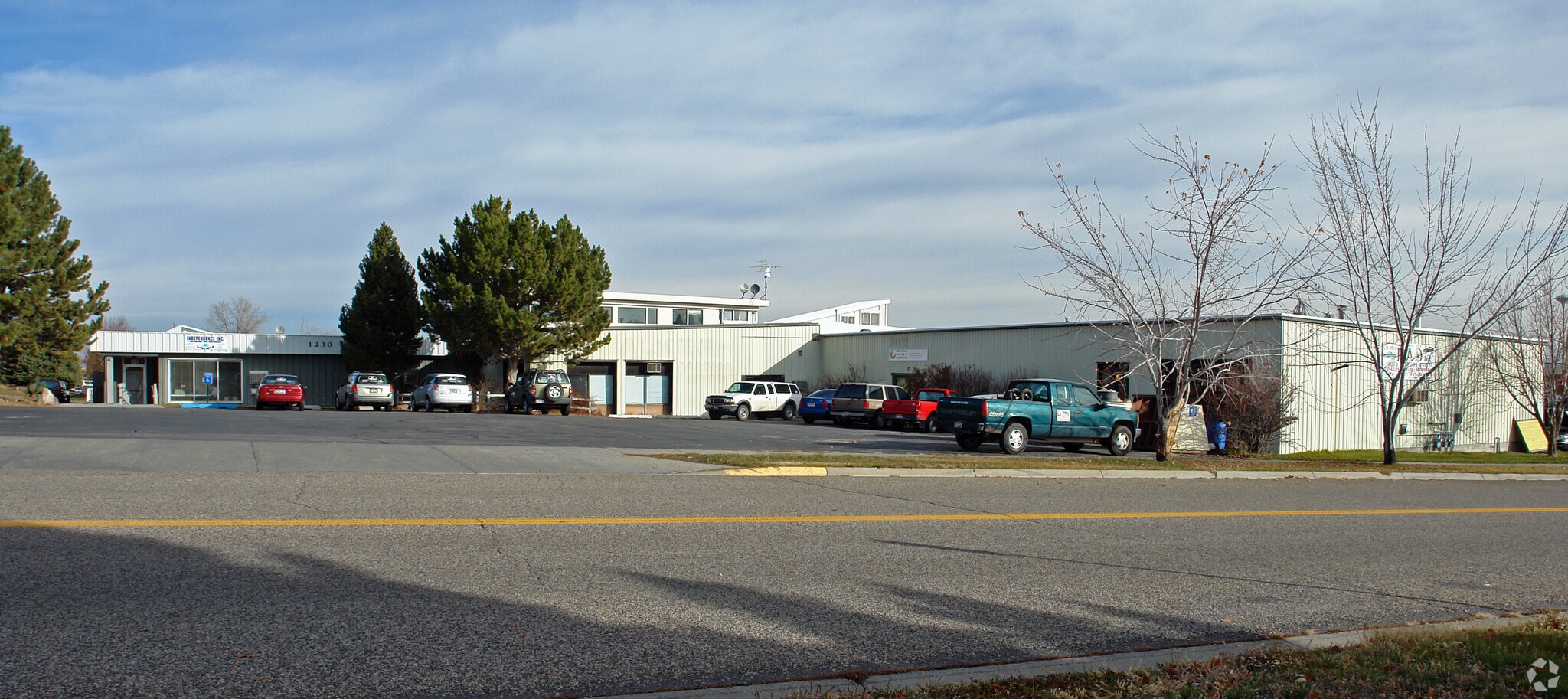 1230 N Skyline Dr, Idaho Falls, ID à louer Photo de l’immeuble– Image 1 sur 48