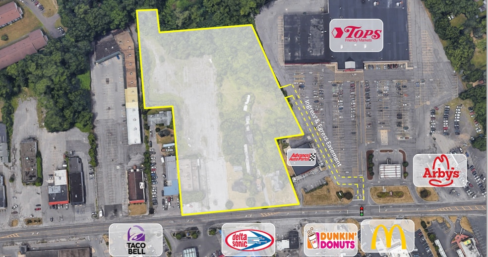 3719 Brewerton Rd, N Syracuse, NY à vendre - Aérien – Image 1 sur 2